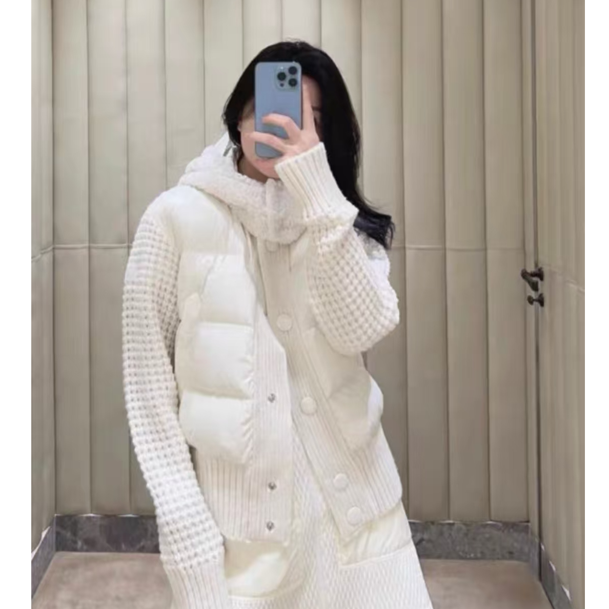 未使用 MONCLER 长袖连帽羽绒 白色/M