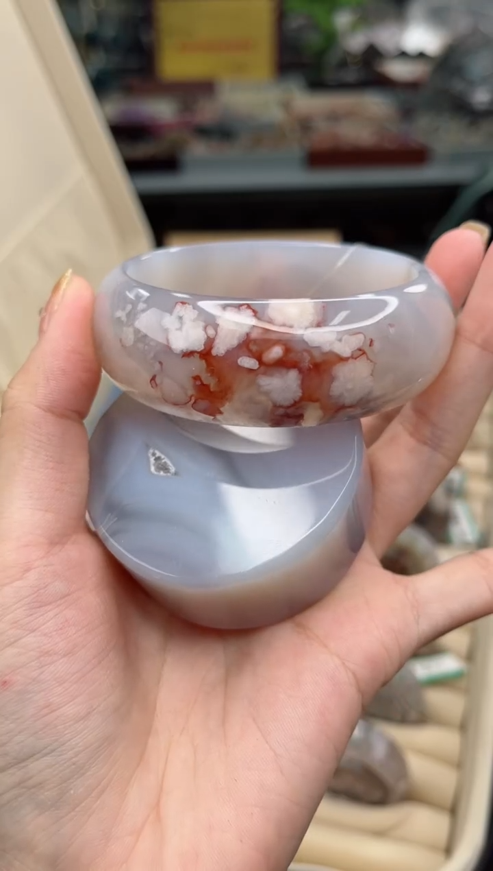 【闪购商品】石英质玉手镯未镶嵌59圈口（赠品镯心）S92 55