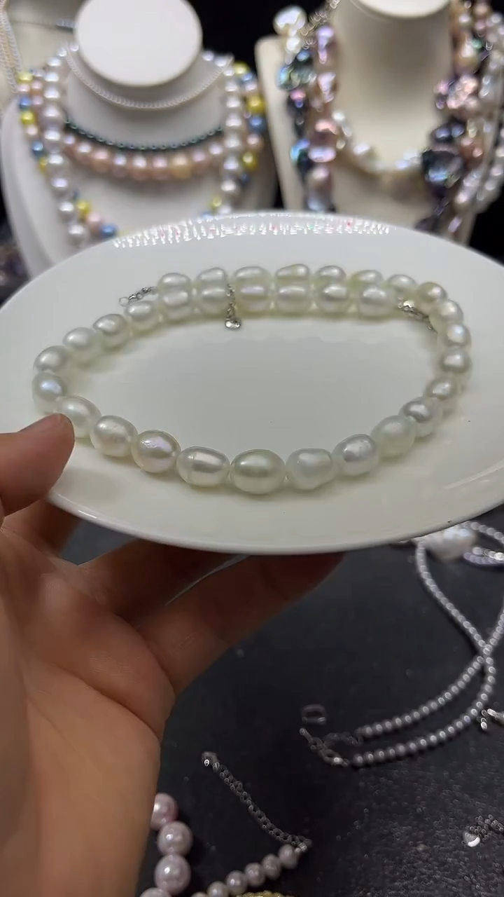 颈饰未镶嵌淡水珍珠多人