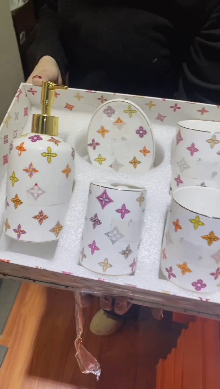 【闪购商品】杯全场正品，京东包邮
