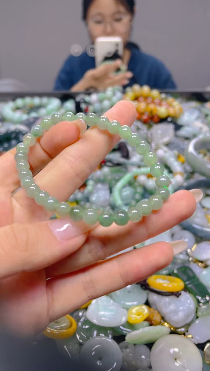 颈饰未镶嵌翡翠5MM/Z/翡翠A货，一件也是批发价