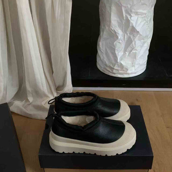 女款塔斯曼皮面羊皮毛一体雪地靴明星冬雨同款