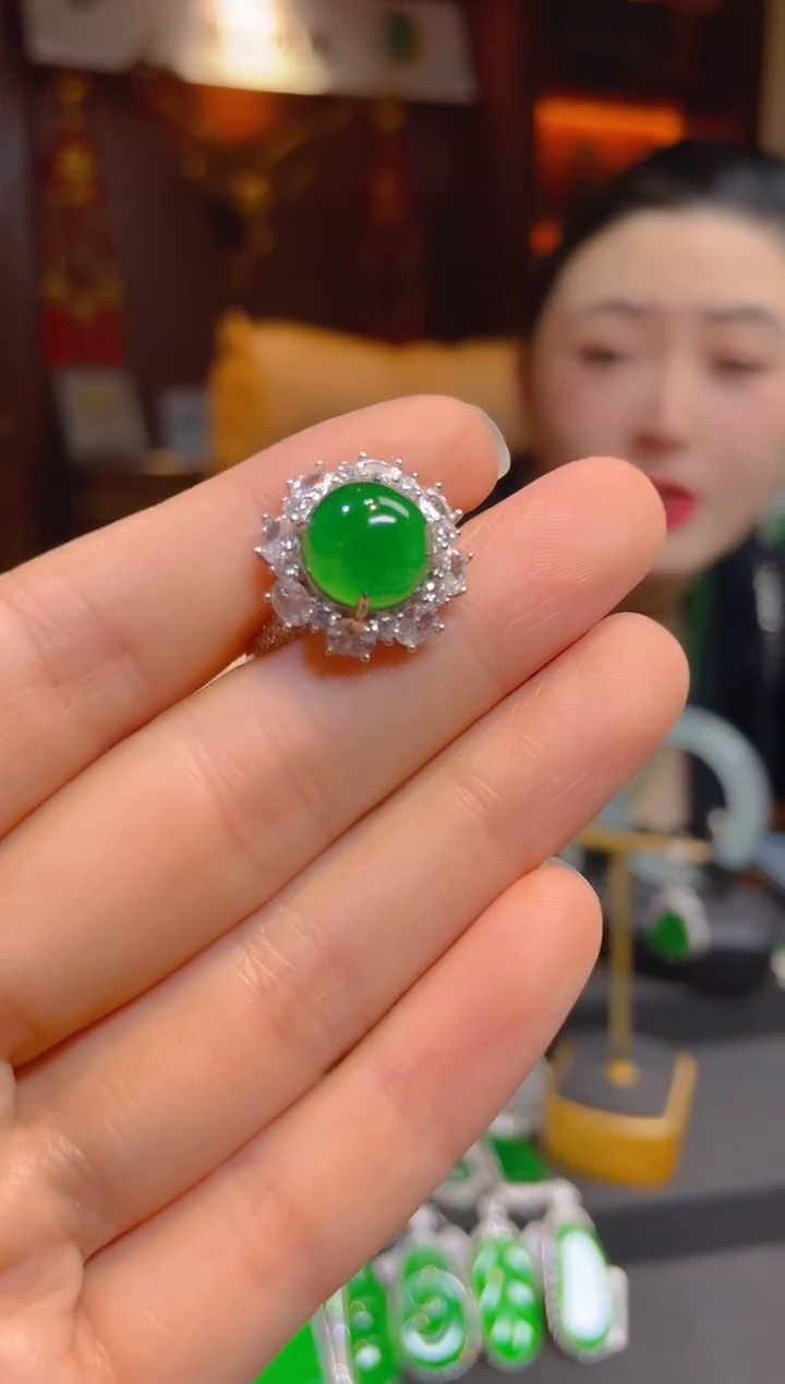 【闪购商品】翡翠戒指银S925镶嵌119795天然A货翡翠蛋面戒指