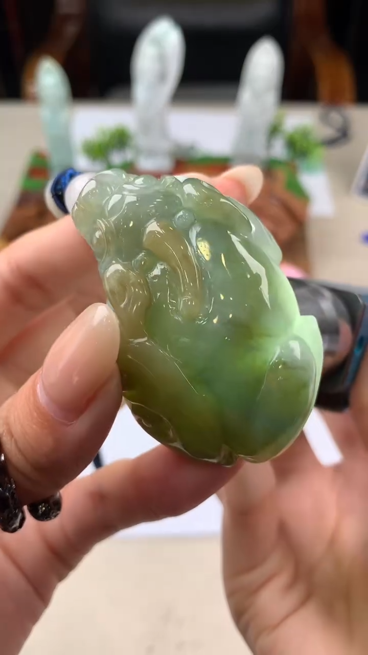 【闪购商品】定制翡翠未镶嵌不退不换CMH1件-A