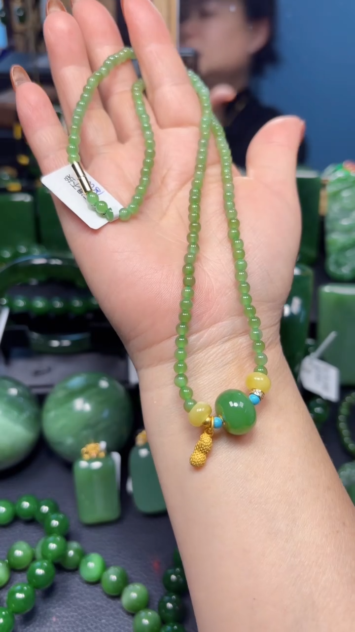 【闪购商品】和田玉（碧玉）颈饰未镶嵌1