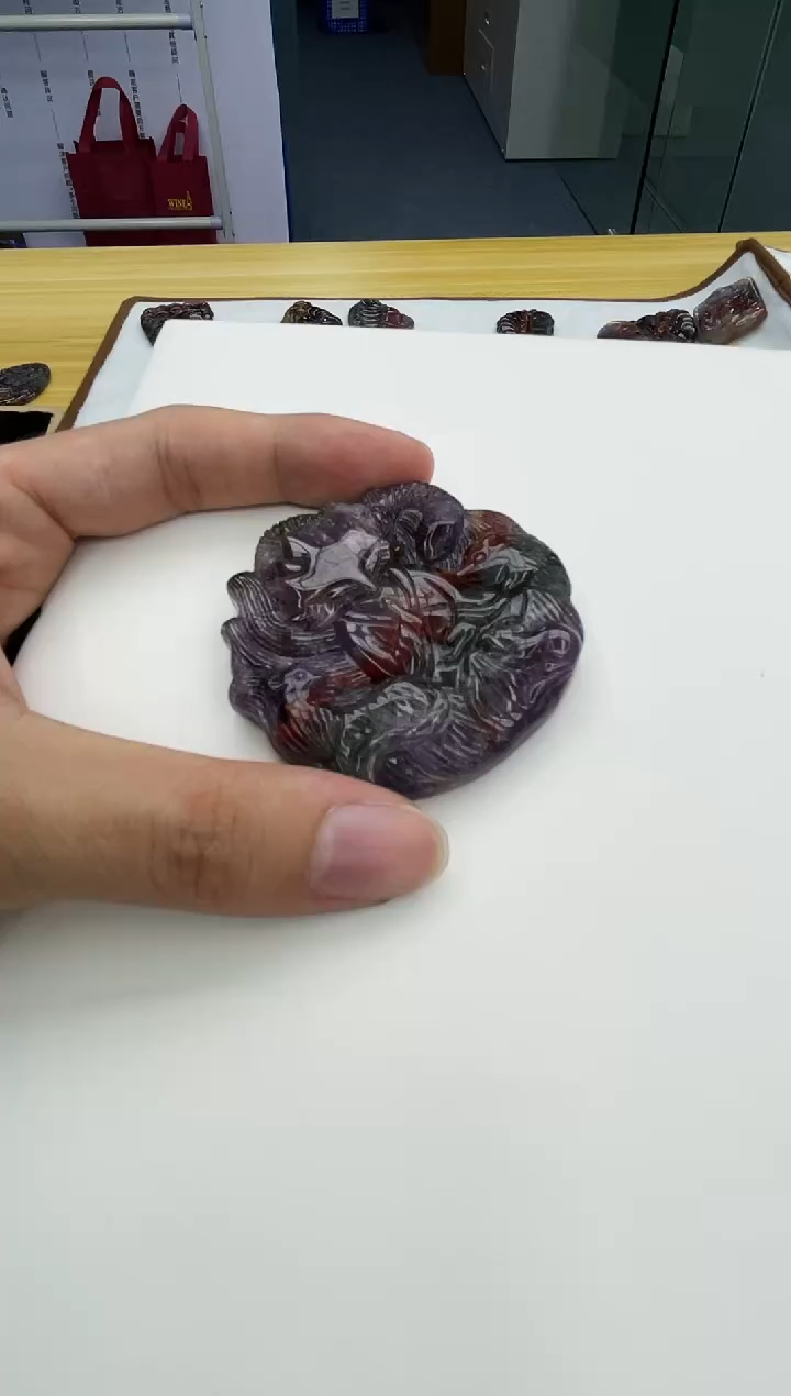 【闪购商品】水晶吊坠(不含链)未镶嵌极光23雕刻件 多样性发一