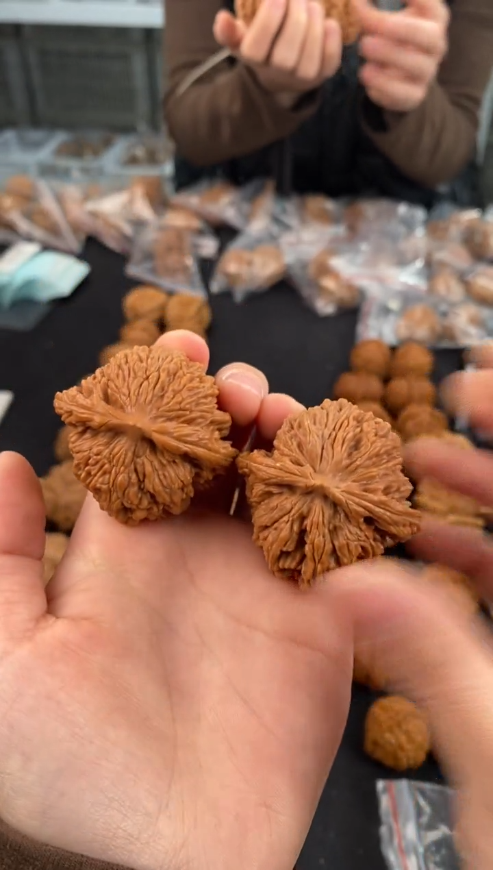 【闪购商品】文玩核桃把件汉高楼44-x504