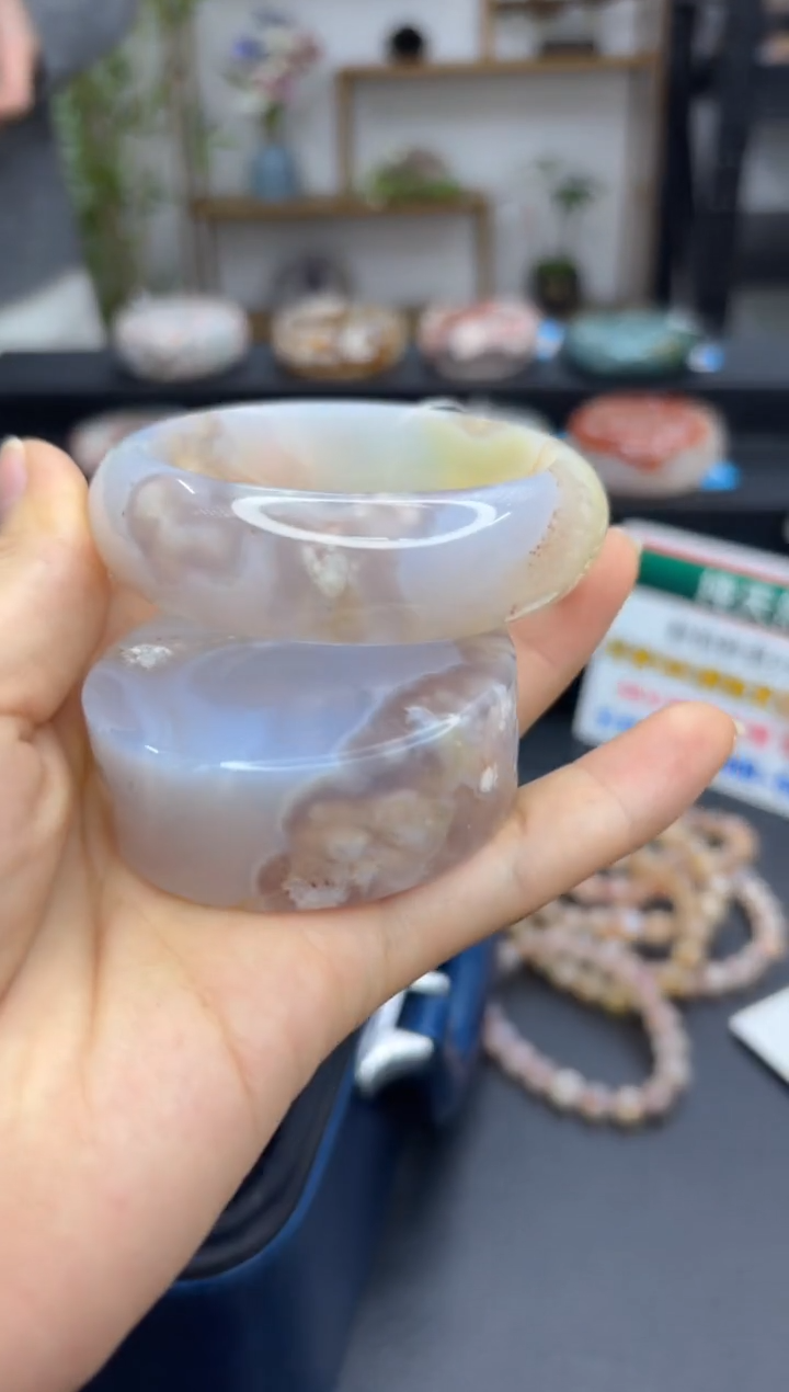 【闪购商品】石英质玉手镯未镶嵌A1426(55圈赠送镯心)