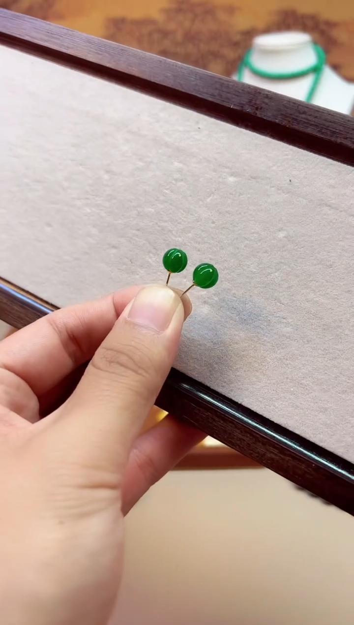 翡翠14K金镶嵌耳饰E11