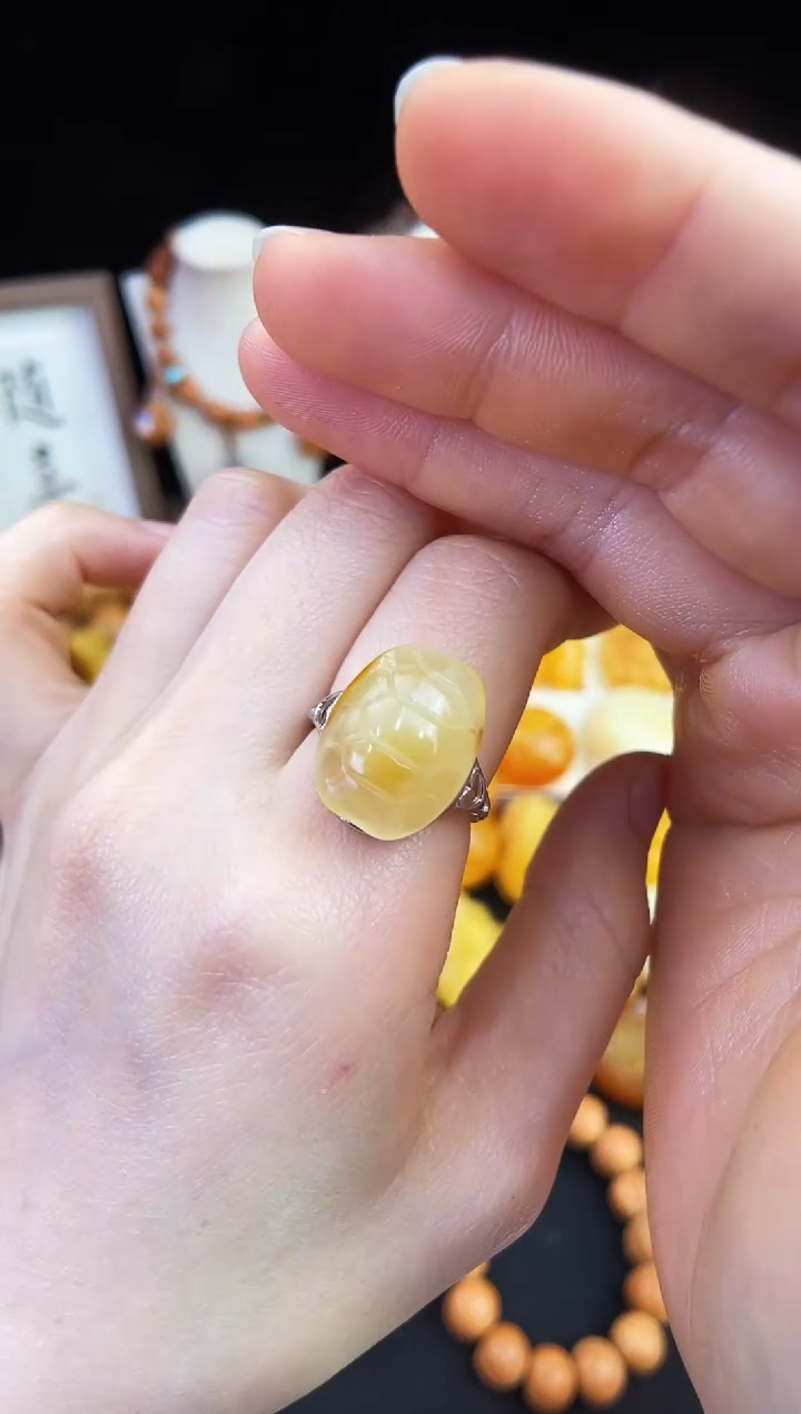 琥珀未镶嵌珠宝奇石柒月