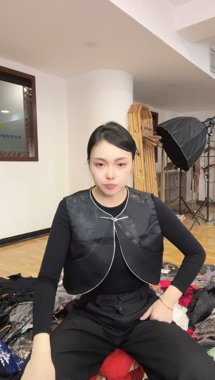 彩*糖2XL码    125-135斤   马甲