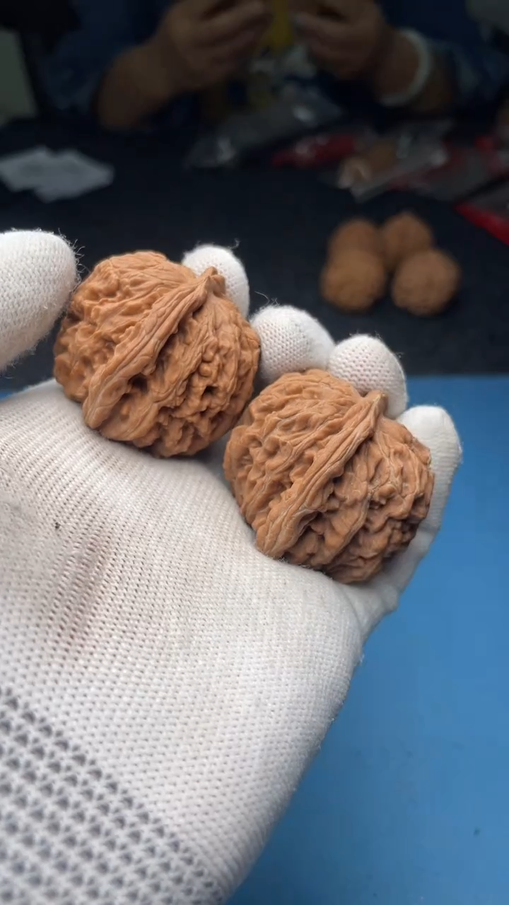 文玩核桃把件a193四座楼39尺