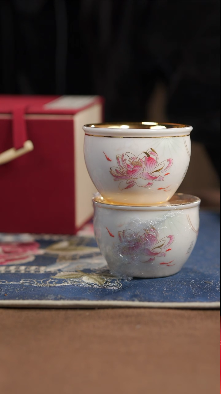 【闪购商品】【蓝+粉】【鎏金莲花杯（金鱼）】