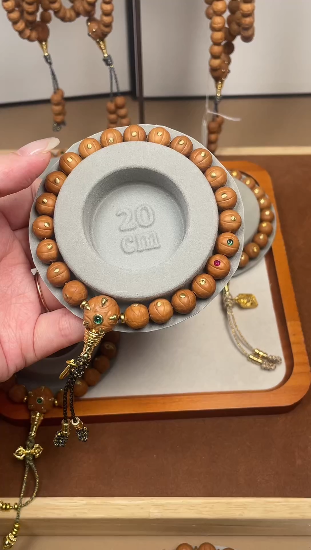 吊坠龙脊菩提红绿灯