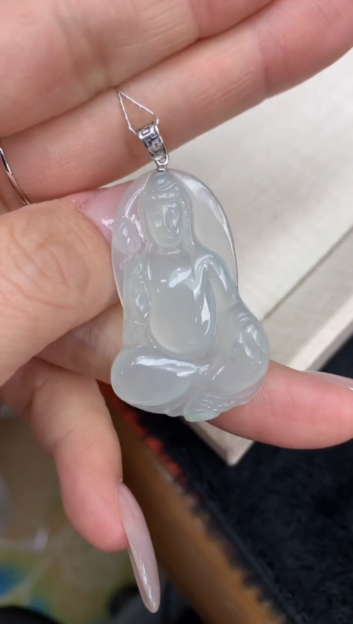 【闪购商品】翡翠颈饰18K金镶嵌观音