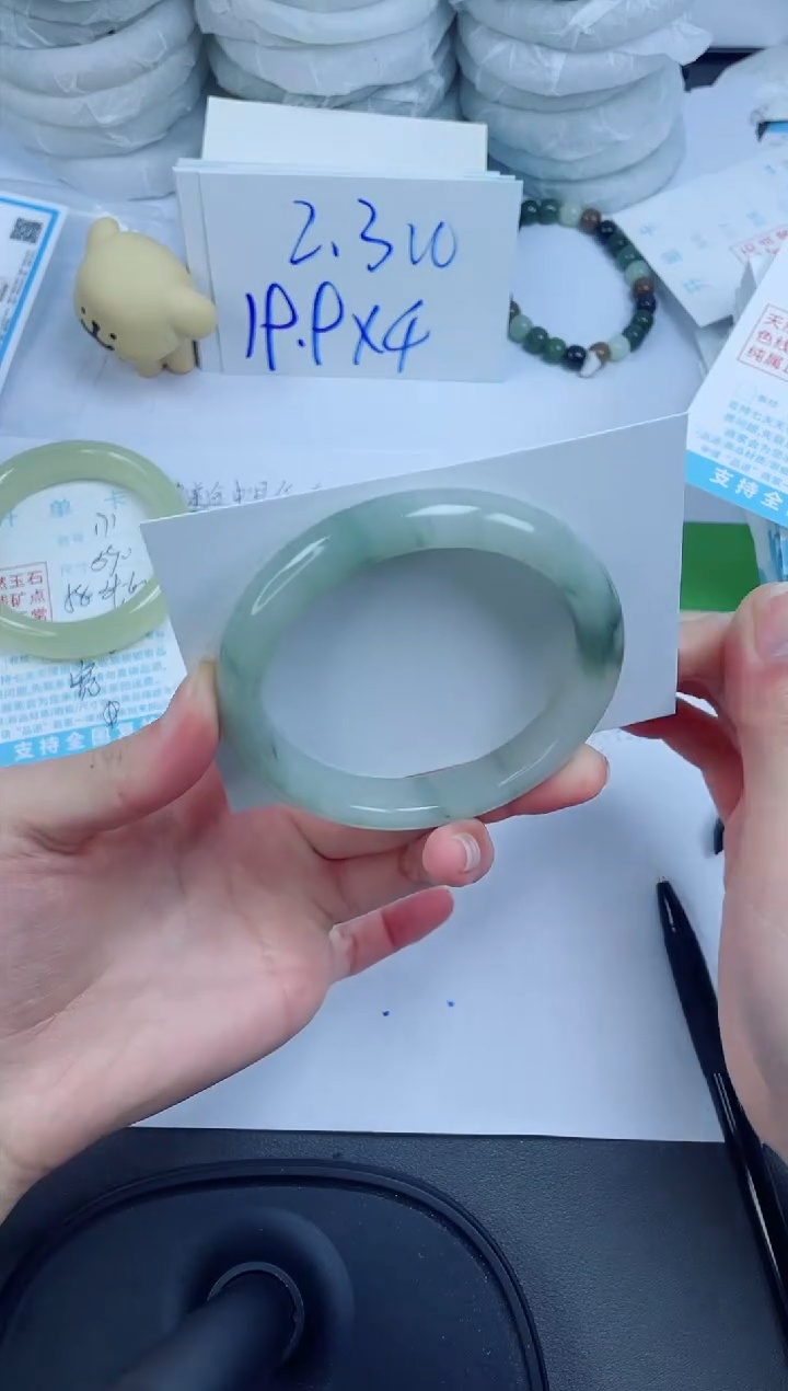 【闪购商品】石英质玉手镯未镶嵌172-60.4