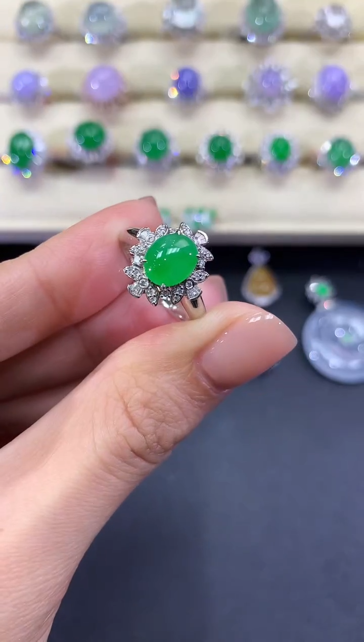 【闪购商品】翡翠18K金镶嵌戒指a126           