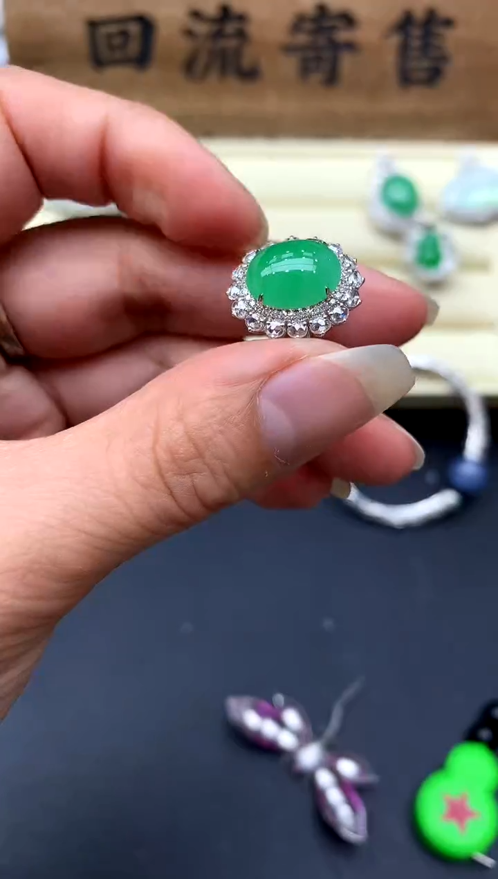 【闪购商品】翡翠戒指18K金镶嵌502-中国好珍宝