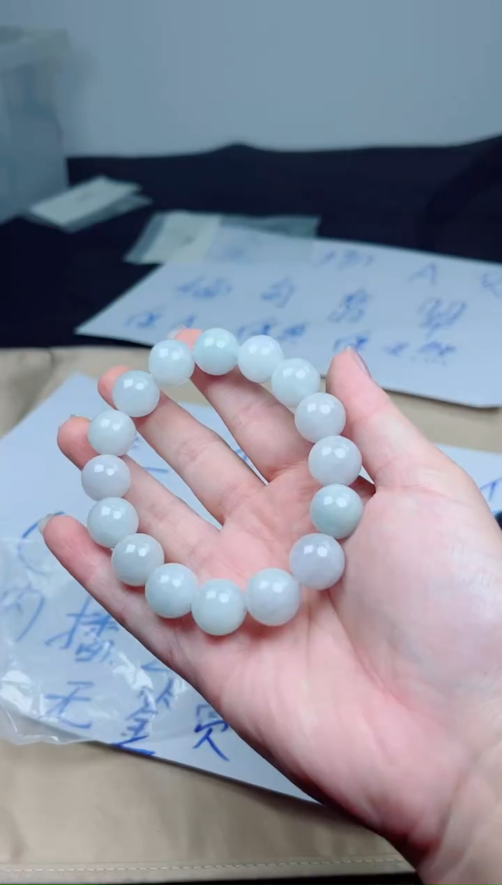 定制翡翠未镶嵌珠串