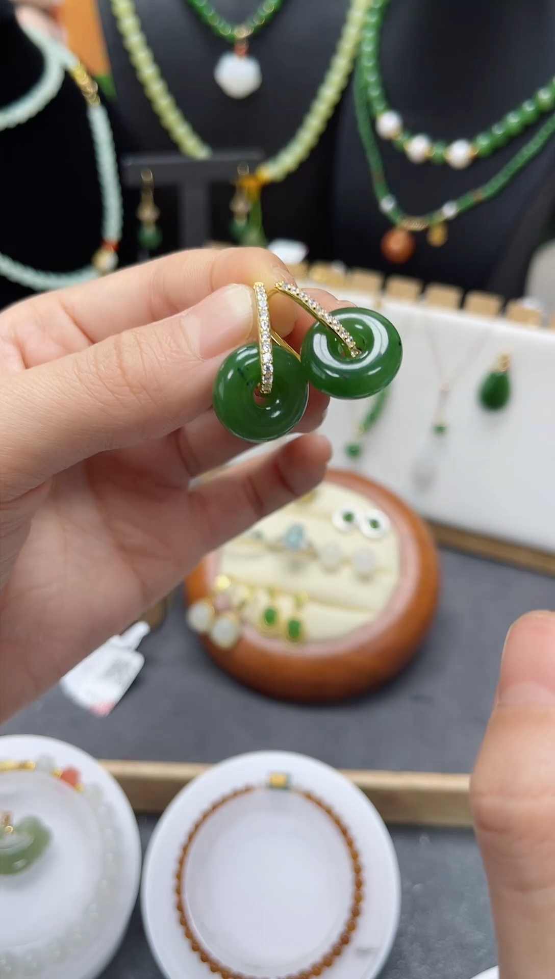 【闪购商品】和田玉耳饰银S925镶嵌OS