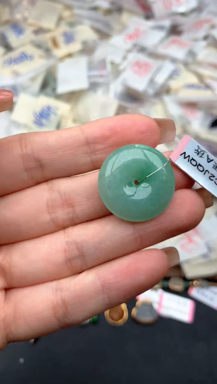 未镶嵌挂件翡翠一