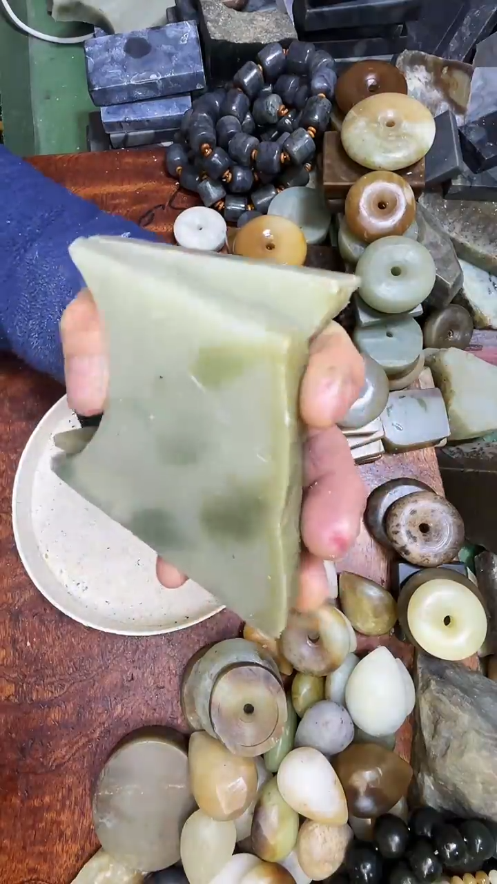 未镶嵌和田玉珠宝半成品1
