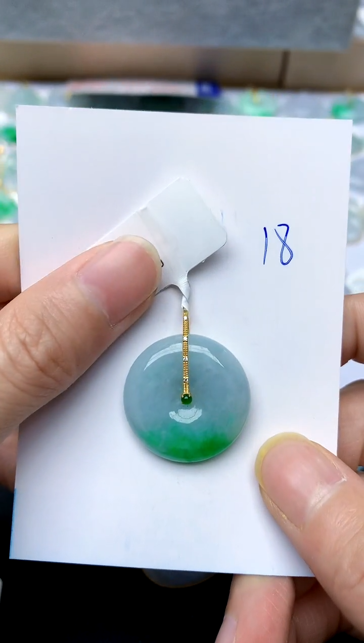 【闪购商品】翡翠颈饰18K金镶嵌18天然A货翡翠