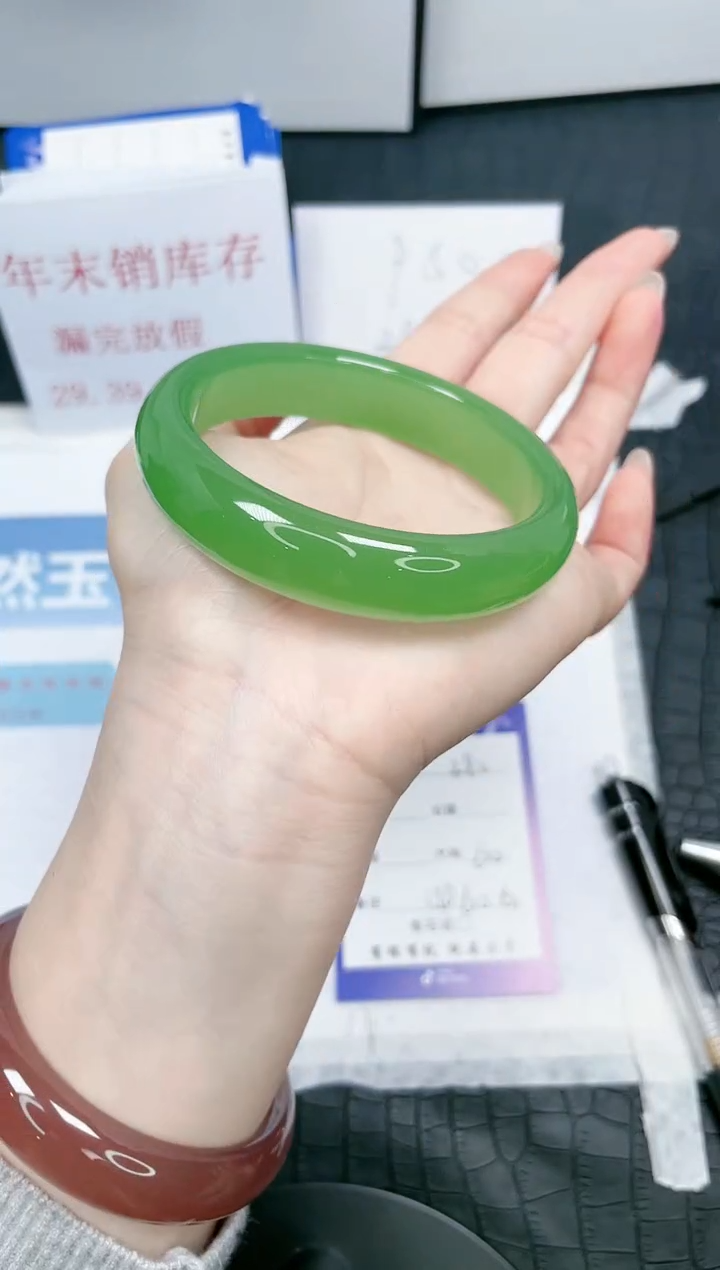 【闪购商品】石英质玉手镯未镶嵌380-60