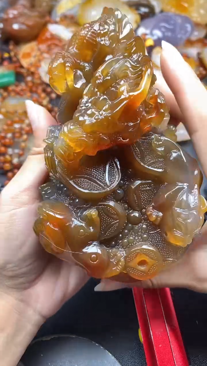 未镶嵌1玛瑙/玉髓龙*ll