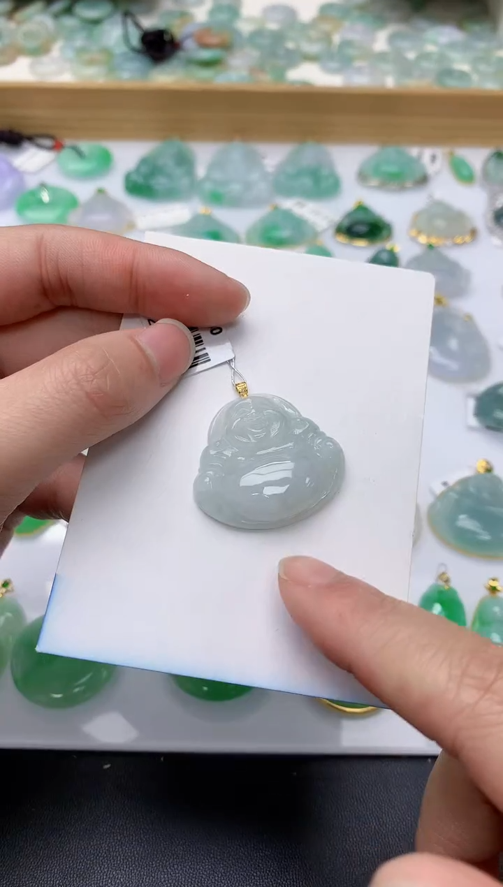 颈饰18K金镶嵌翡翠天然A货