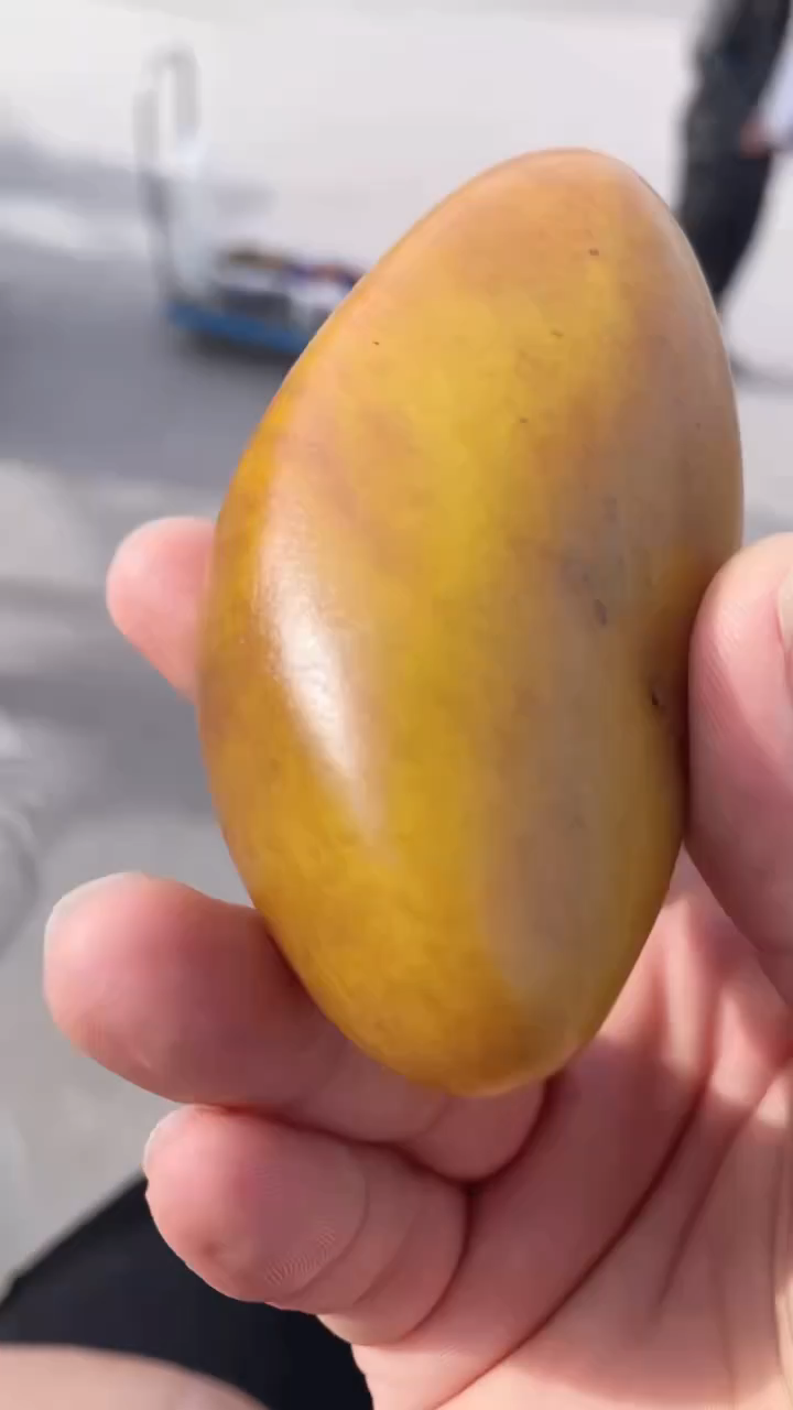 颈饰未镶嵌和田玉（糖玉）和田玉