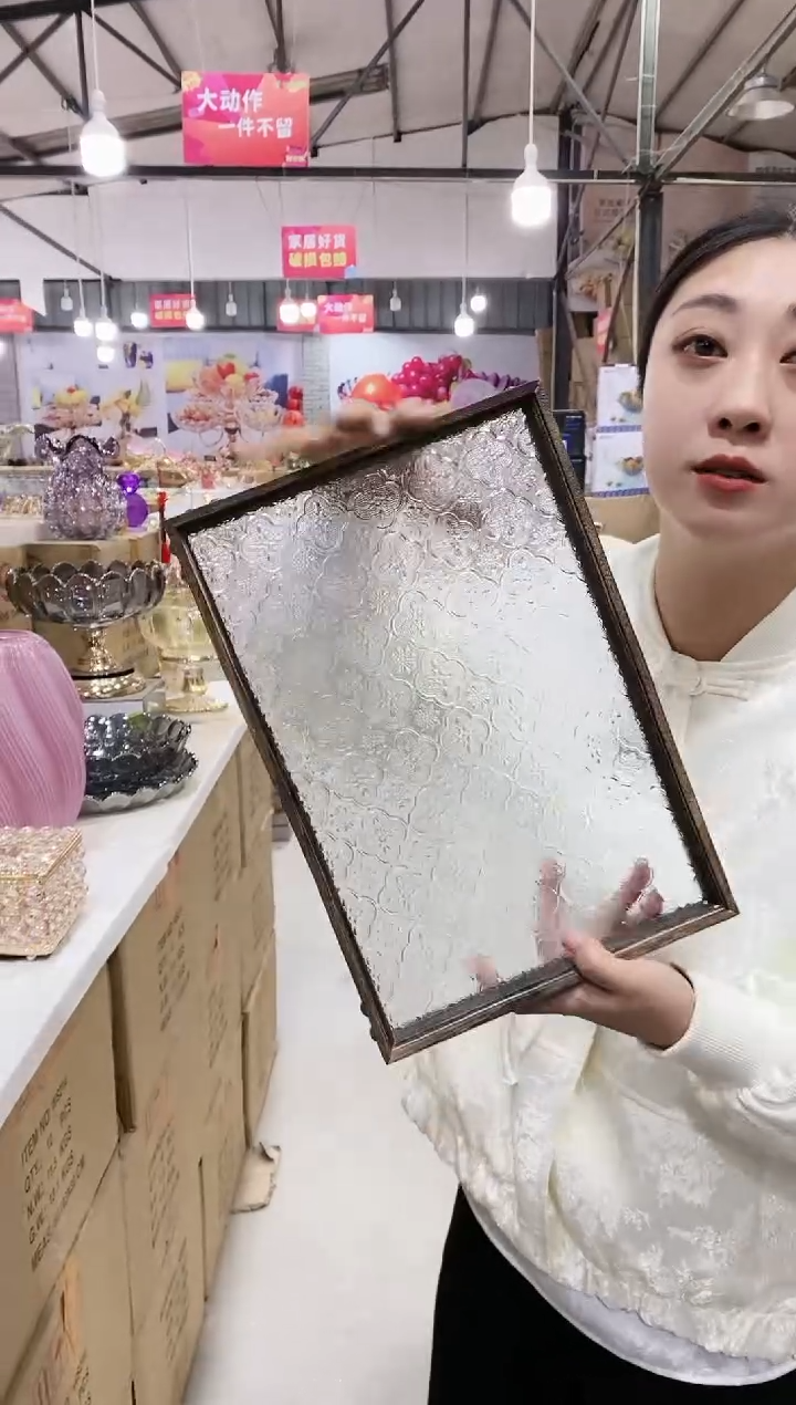 玻璃海棠花托盘..