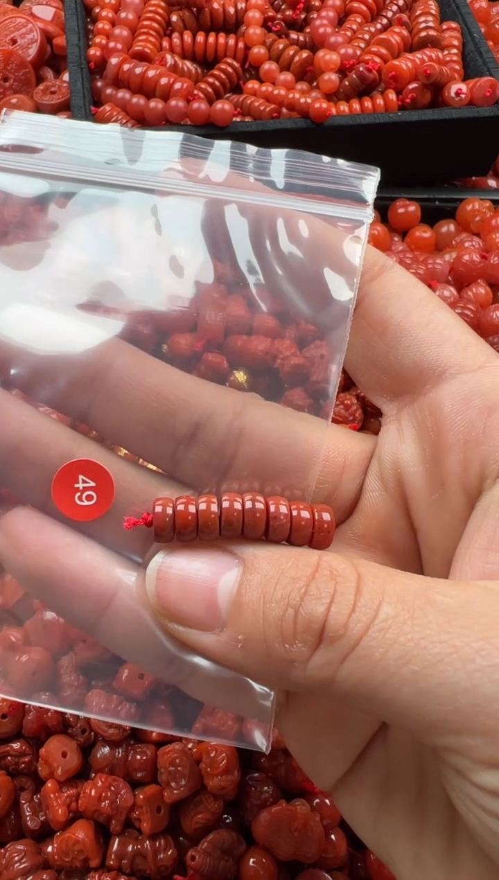 【闪购商品】南红玛瑙颈饰未镶嵌1