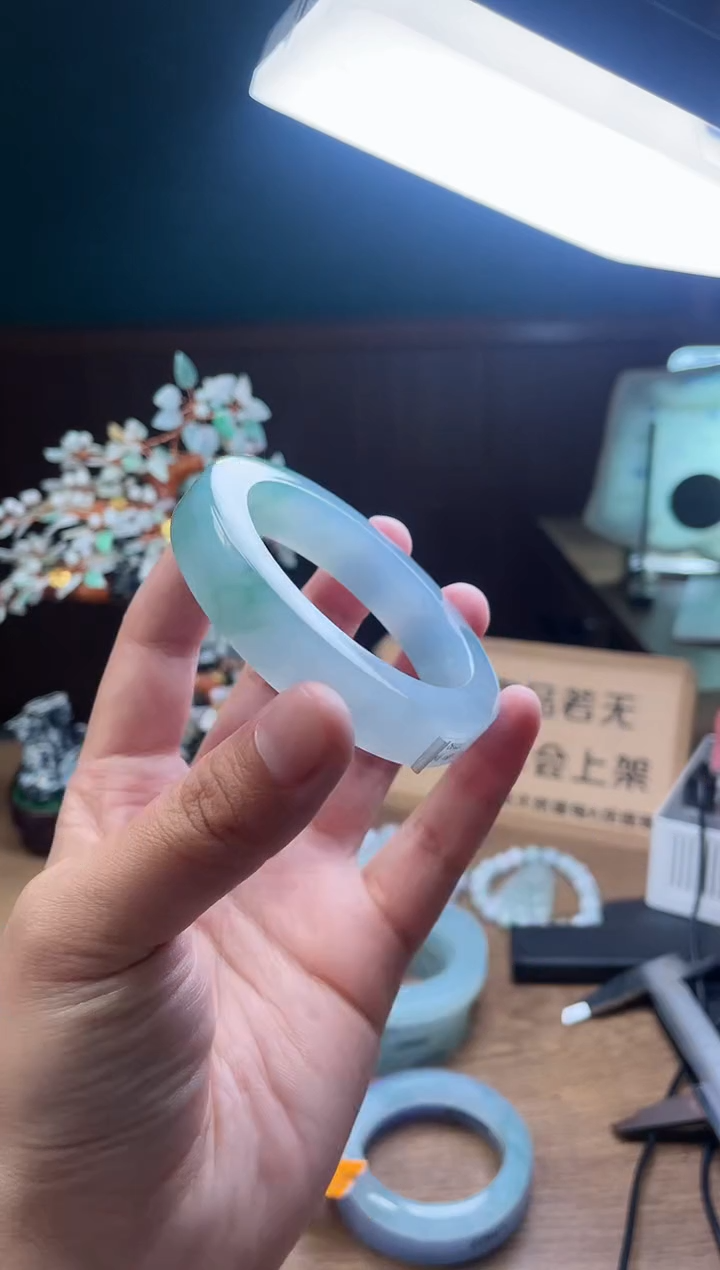 【闪购商品】定制翡翠手镯未镶嵌定制