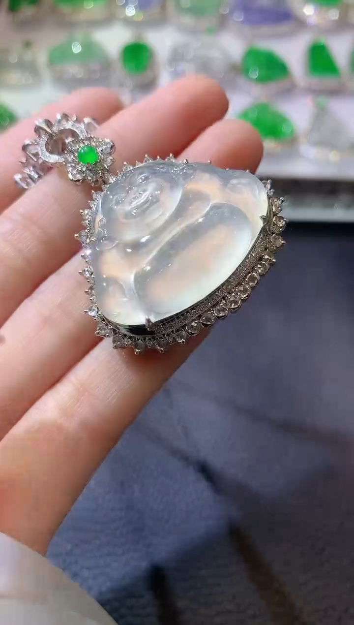 【闪购商品】翡翠吊坠(不含链)18K金镶嵌E6