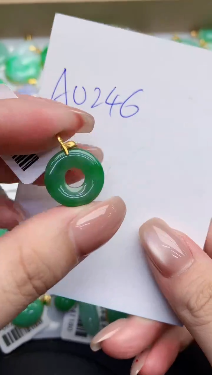 【闪购商品】翡翠颈饰18K金镶嵌00000000000