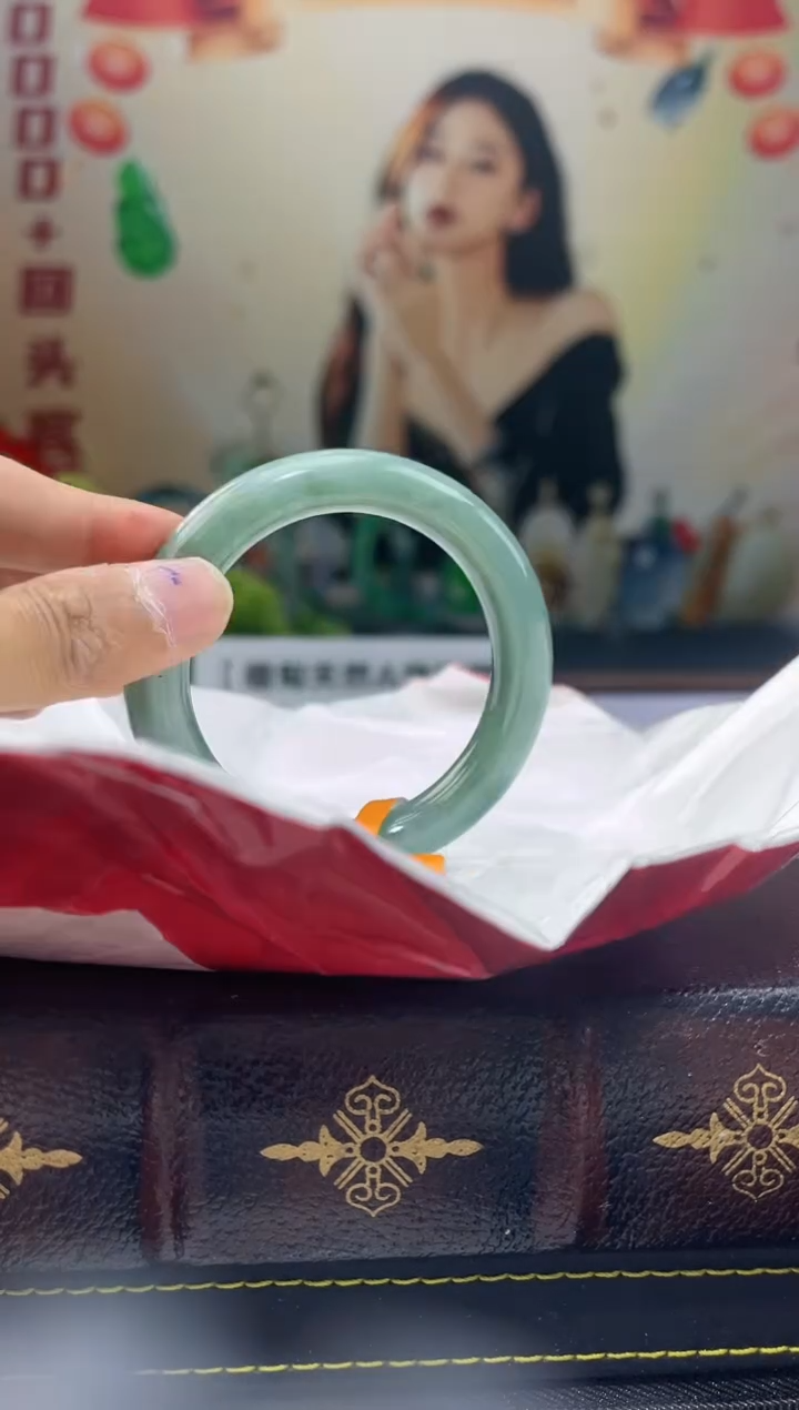 【闪购商品】翡翠手镯未镶嵌手镯19