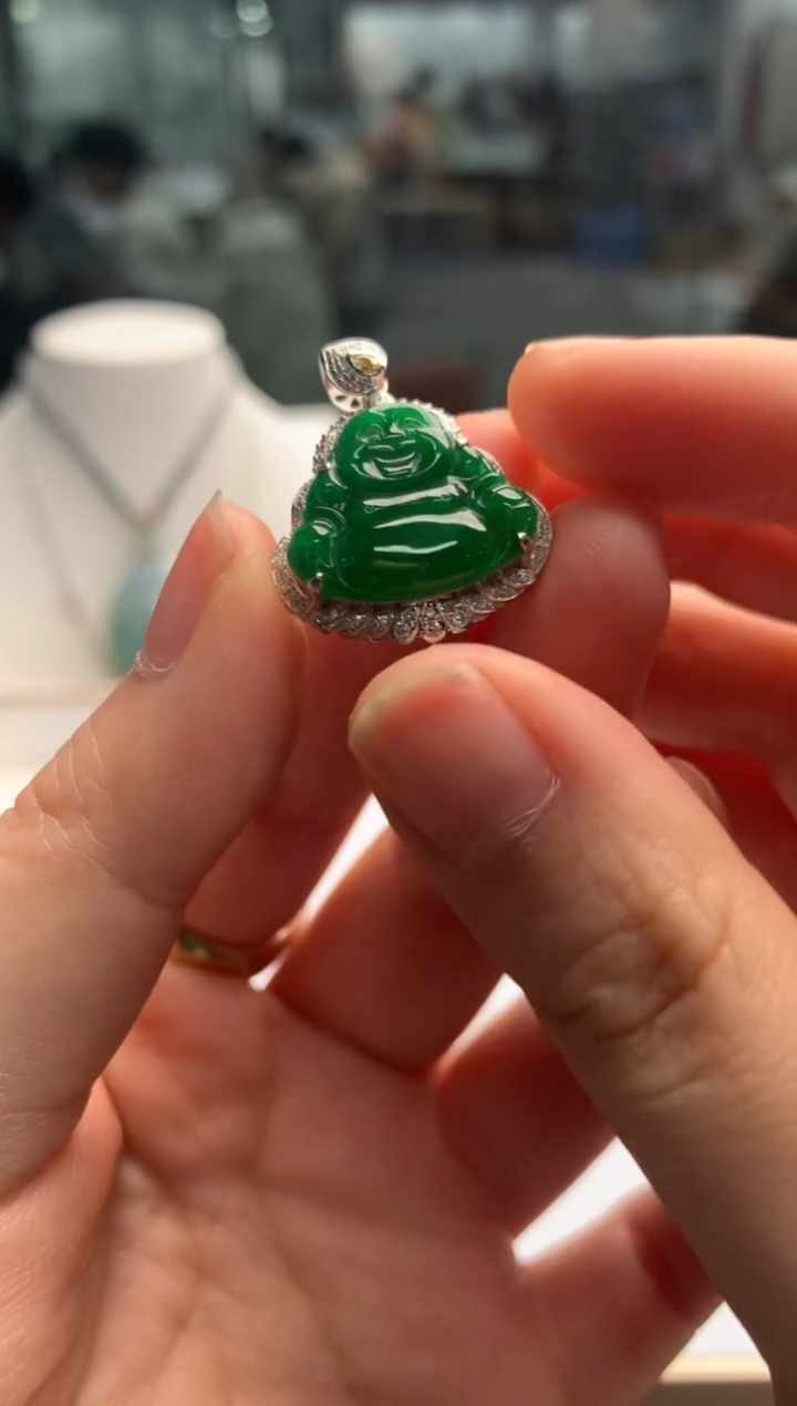 【闪购商品】翡翠颈饰18K金镶嵌翡翠佛公|不退不换