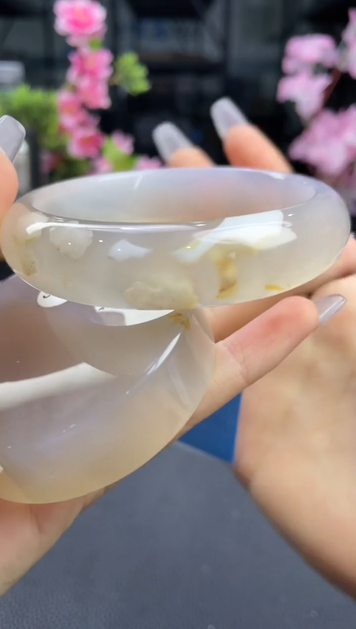 【闪购商品】石英质玉手镯未镶嵌60/116