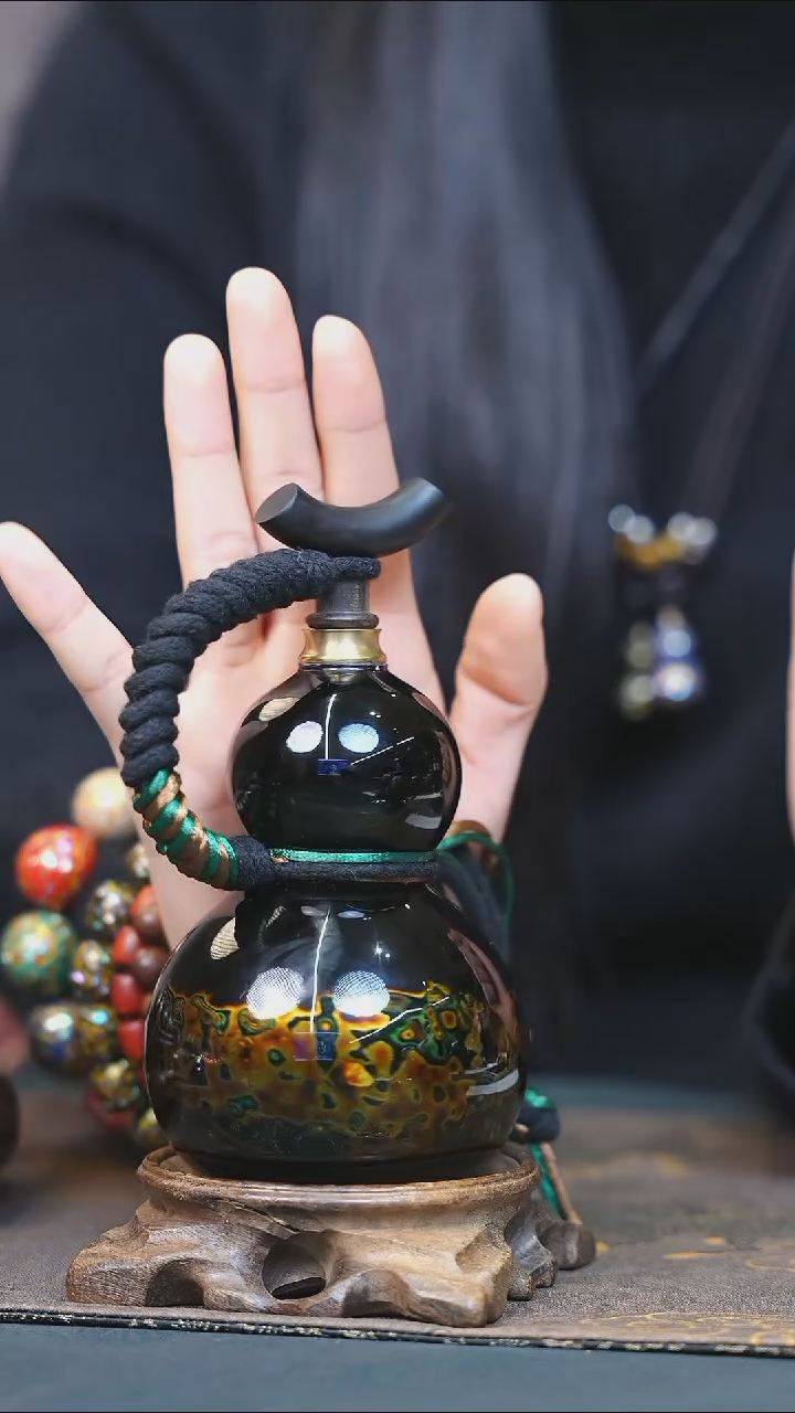 【闪购商品】WV171漆艺酒葫芦不包手串及旋转底座