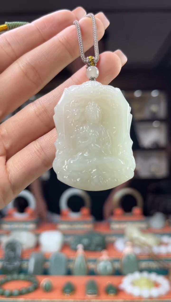 和田玉未镶嵌颈饰佩佩