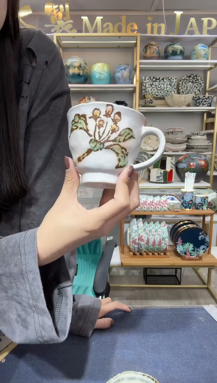 陶瓷手绘山樱花马克杯一只装