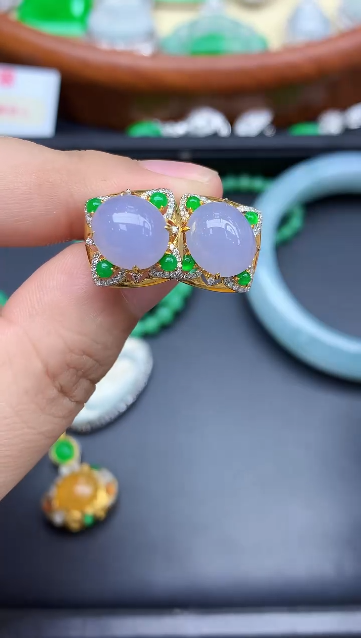 颈饰18K金镶嵌翡翠550-中国好珍宝