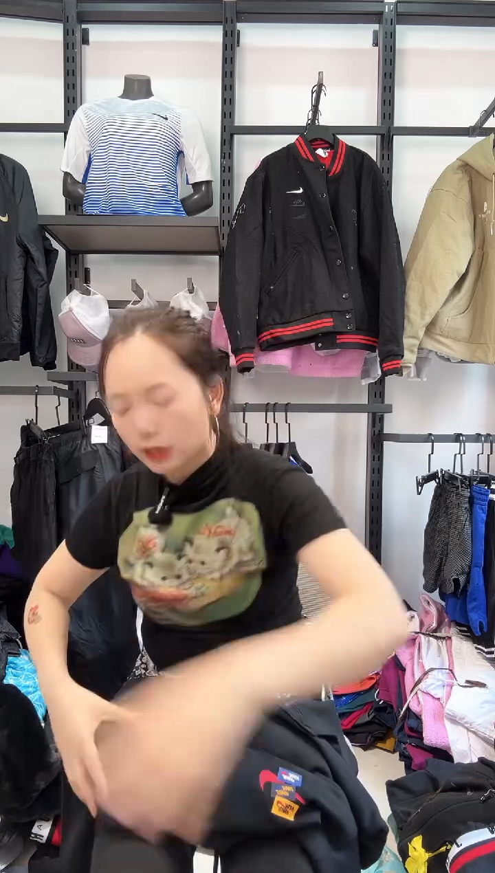 2487编码  瑕疵直播间过款为准 尺码