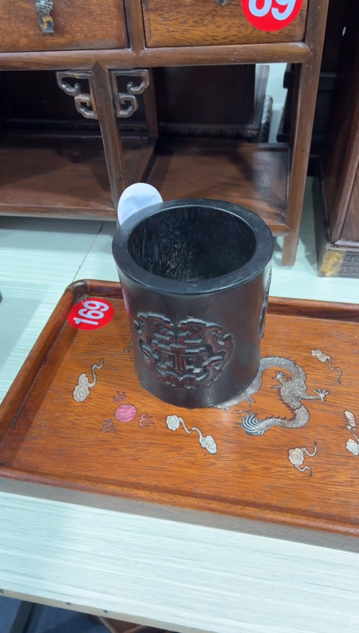 木木非洲紫檀雕刻笔筒111