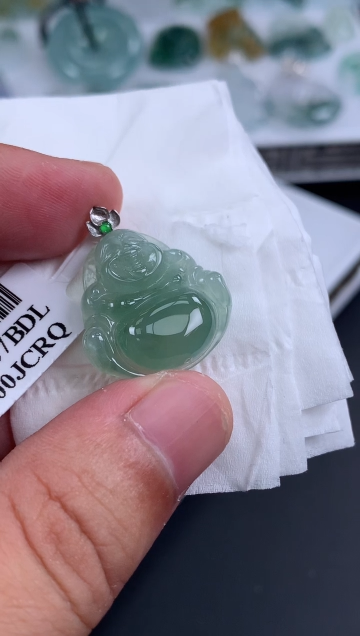 【闪购商品】翡翠颈饰18K金镶嵌翡翠