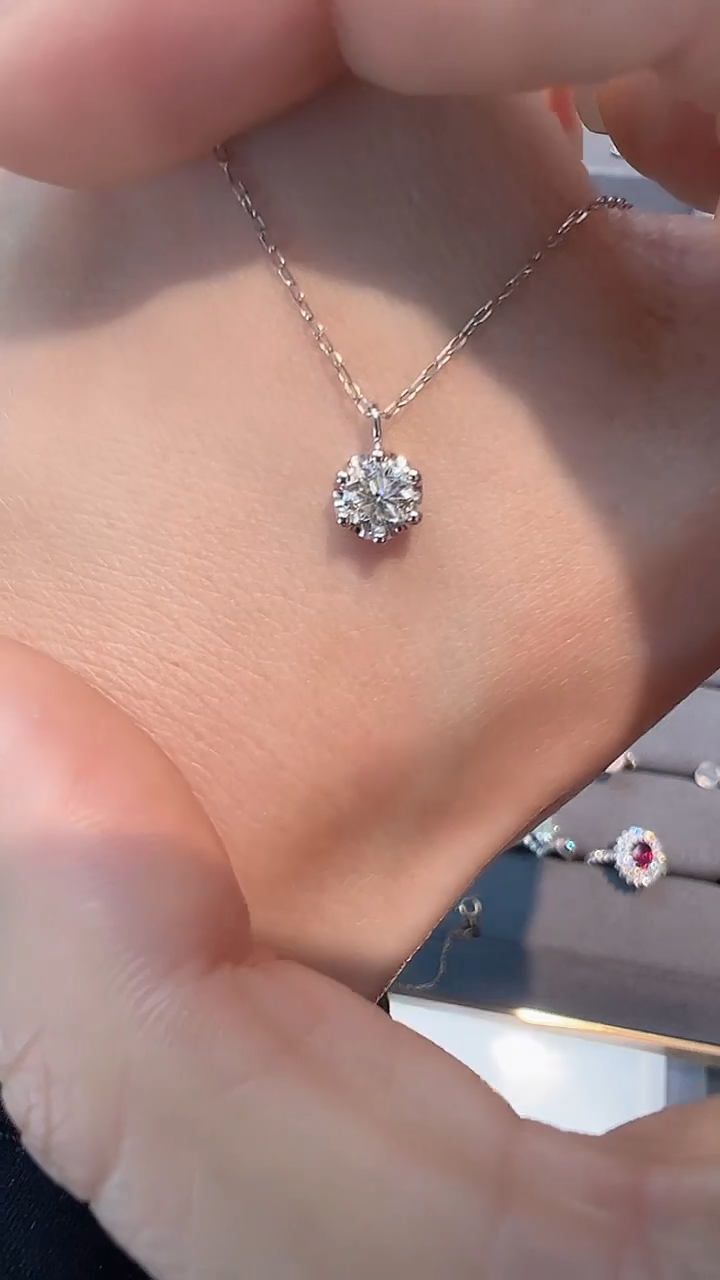 【闪购商品】钻石项链18K金镶嵌项链多样性发一