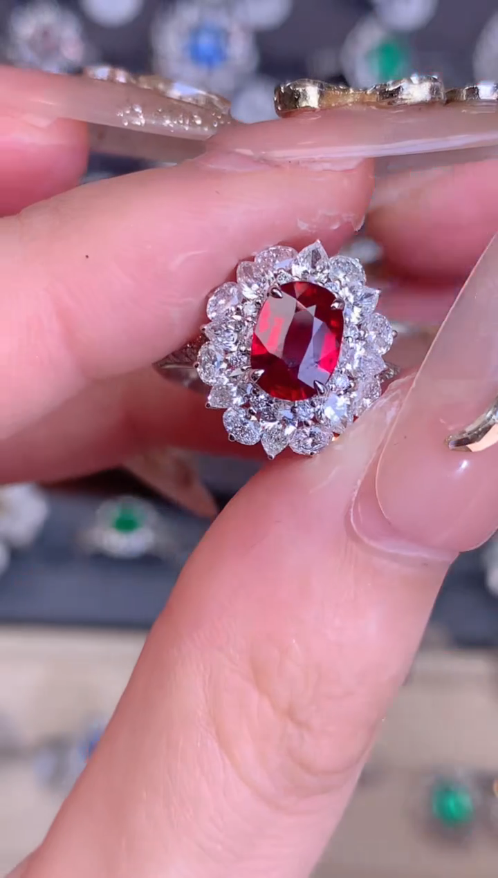 【闪购商品】红宝石戒指18K金镶嵌1.09CT  无烧鸽血红