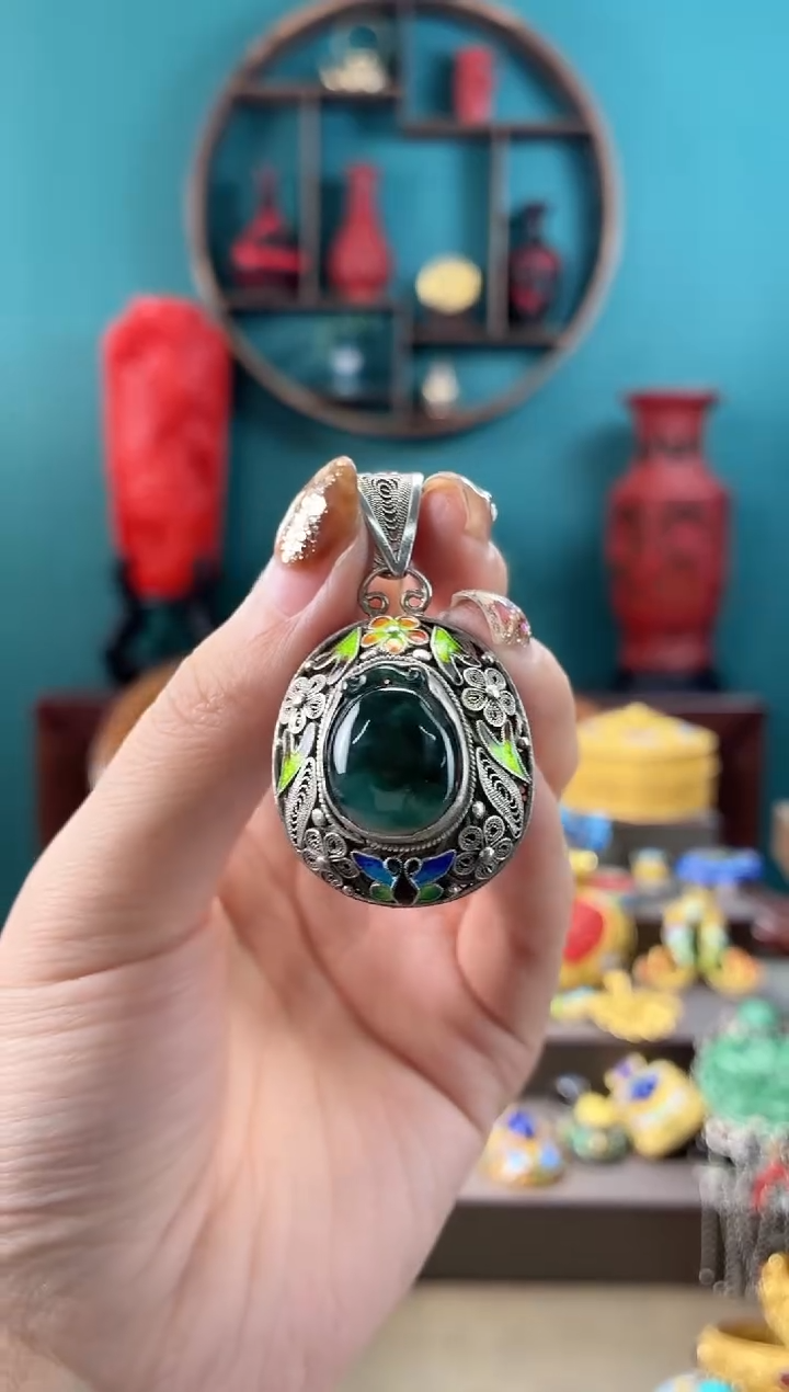 大****?非遗手工花丝镶嵌吊坠