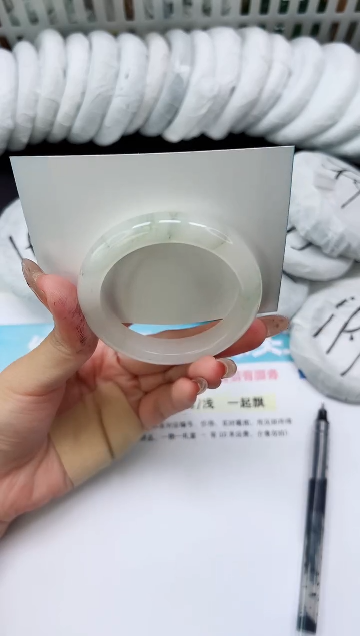 未镶嵌手镯石英质玉A138-53